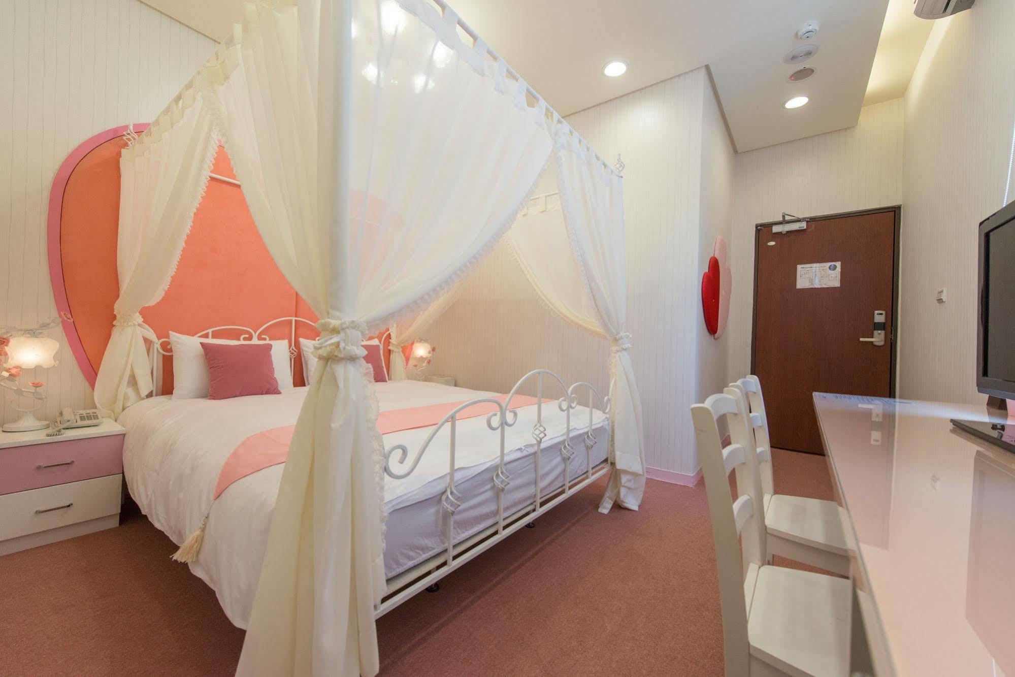 Royal Rose Hotel Taipei Station Экстерьер фото