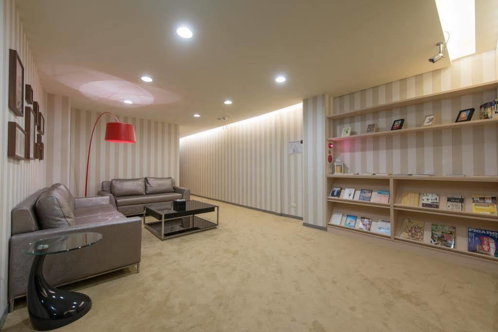 Royal Rose Hotel Taipei Station Экстерьер фото